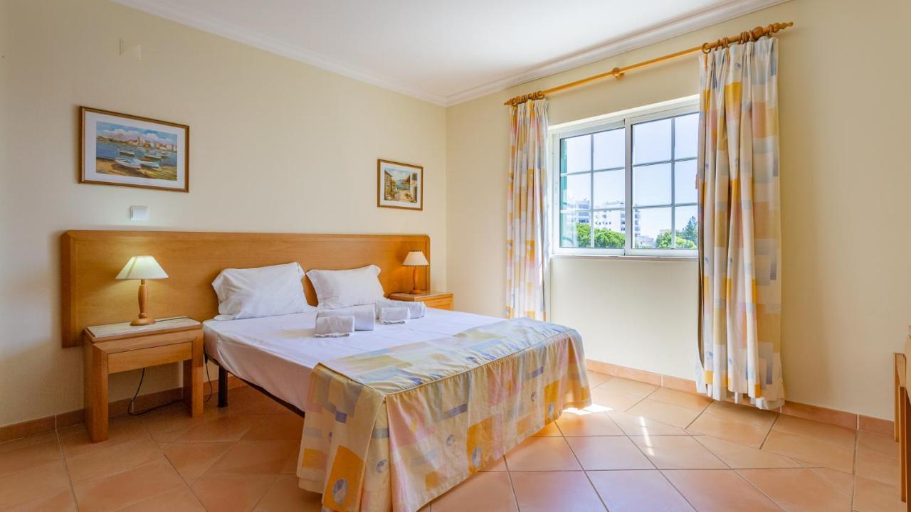 2Bdr Duplex W Ac & Pool In Portimao By Lovelystay Luaran gambar