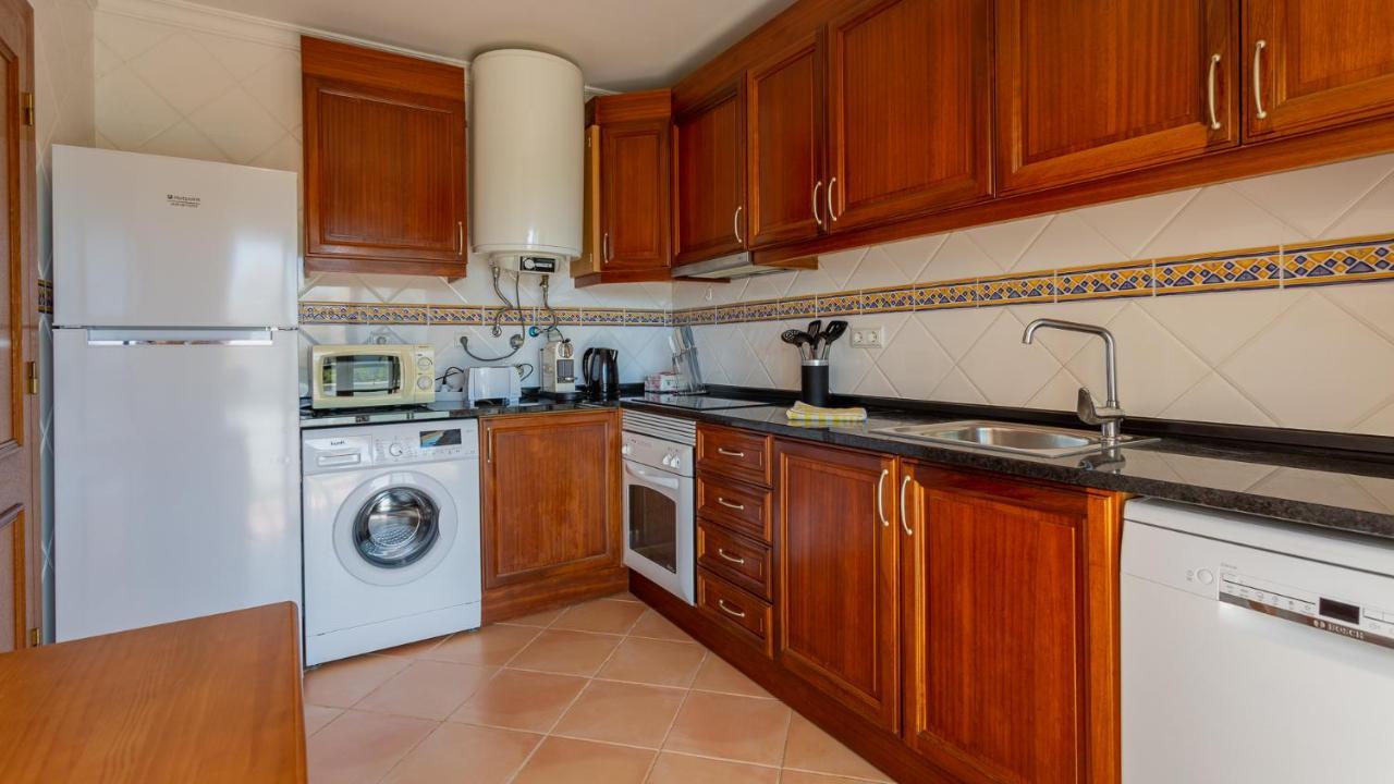 2Bdr Duplex W Ac & Pool In Portimao By Lovelystay Luaran gambar