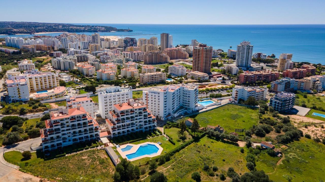 2Bdr Duplex W Ac & Pool In Portimao By Lovelystay Luaran gambar